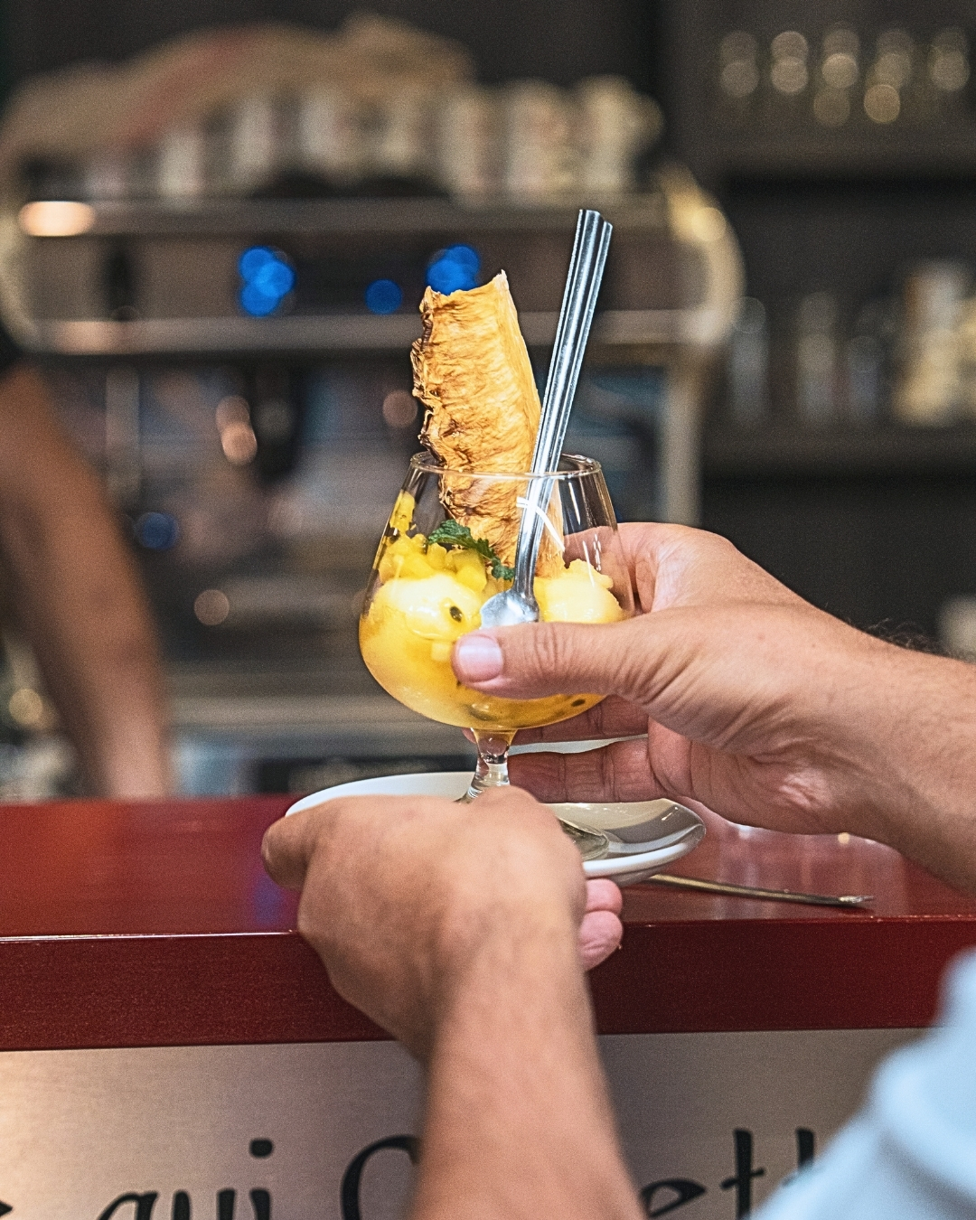 Le dessert rhum ananas dans votre restaurant Nimes Centre, La Pie Qui Couette,