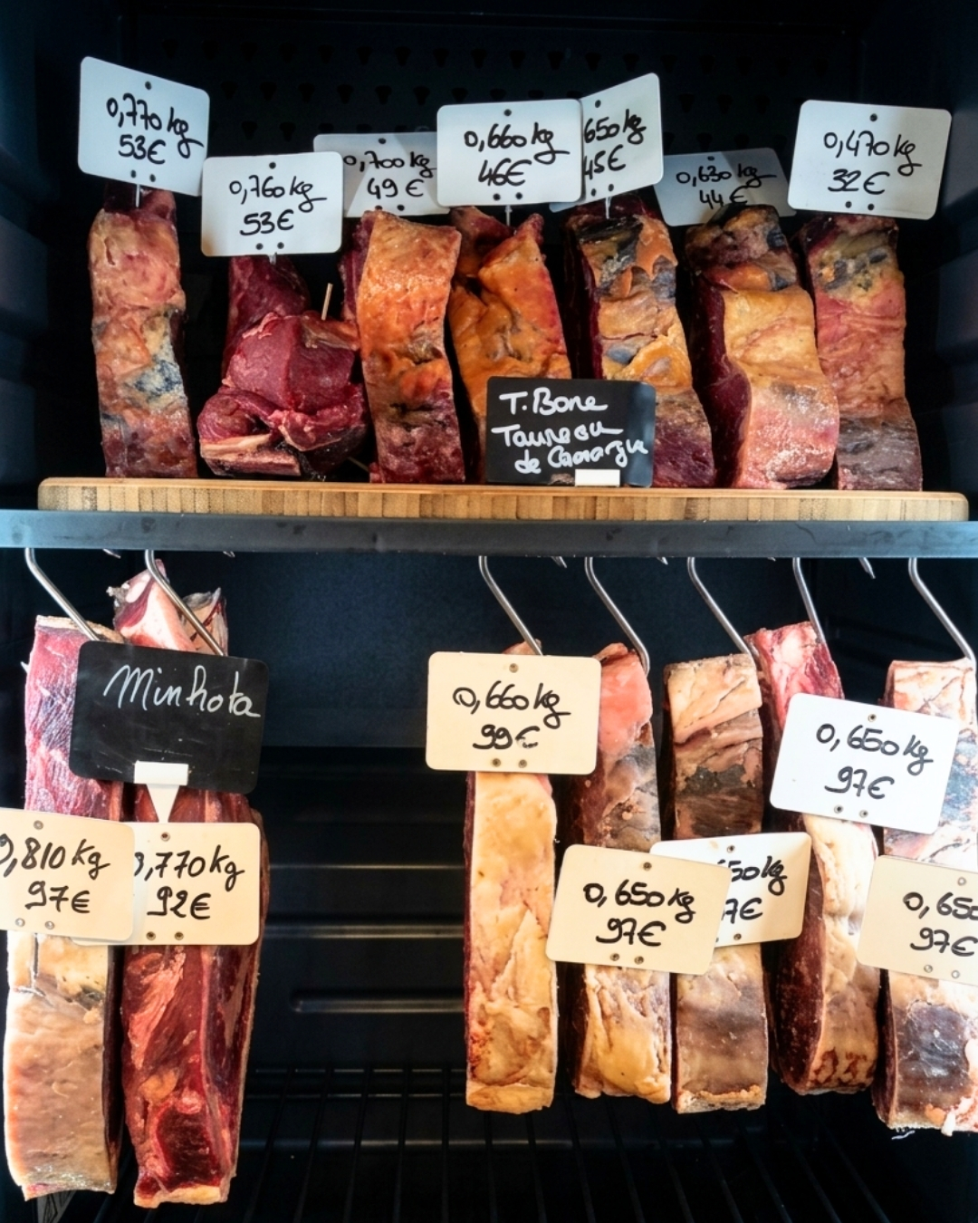 Les cotes de boeuf maturées dans votre restaurant Nimes Centre, La Pie Qui Couette,